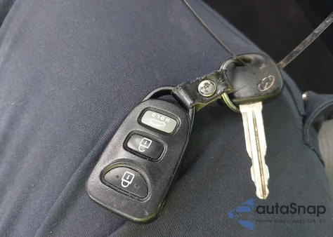 2016 Hyundai Elantra Se из США, поврежденный, VIN 5NPDH4AE2GH749312